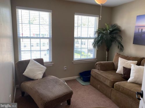 618 Sweetgum Ln, West Deptford NJ  08096-5565 exterior