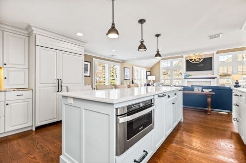 17 Bel Air Rd, Hingham MA 02043-1210 exterior