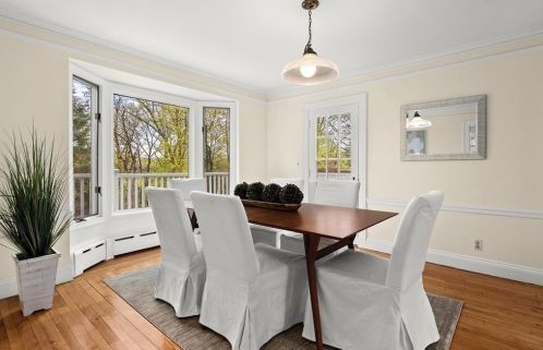 55 Farlow Rd, Newton MA 02458-2439 exterior