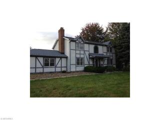 7610 Som Center Rd, Cleveland, OH 44139-5678