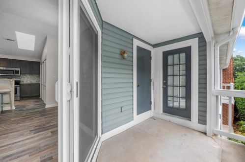 1312 Keys Lake Dr, Atlanta GA  30319-4139 exterior