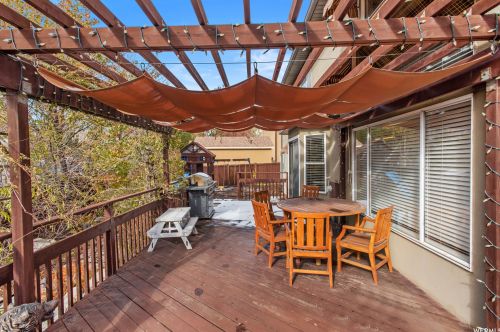 9232 Stone Ridge Cir, Sandy UT 84093-2698 exterior