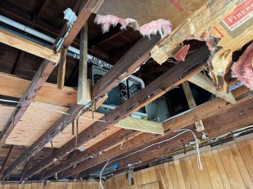 1307 Washington St, Braintree MA 02184-8623 exterior