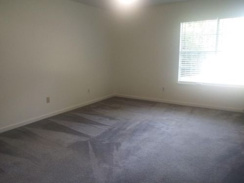 27 Manor Ct, Stockbridge GA  30281-1166 exterior