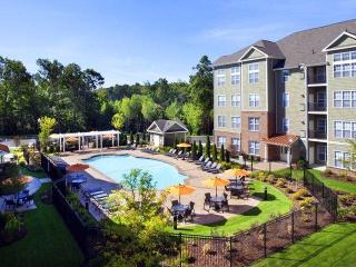 14 Avalon Dr, Northborough MA  01532-2180 exterior