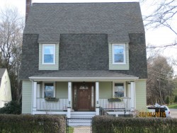 428 Parker St, Newton, MA 02459-2606