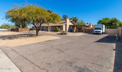 18739 30th St, Phoenix AZ  85050-3409 exterior