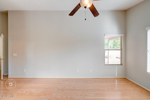 2715 Beautiful Ln, Phoenix AZ 85042-7073 exterior