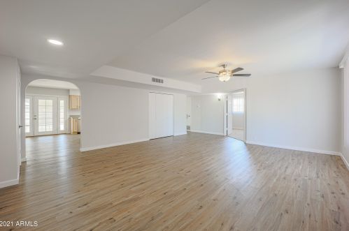 10611 37th Ave, Phoenix, AZ 85029-4006