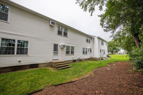 21 Oak St, Methuen MA 01844-5473 exterior