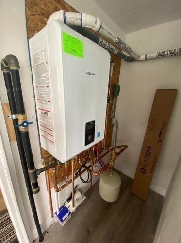 21 Sigel St, Worcester MA 01610-1824 exterior