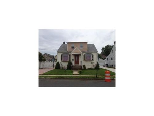 73 Grant Ave, Carteret, NJ 07008-2721