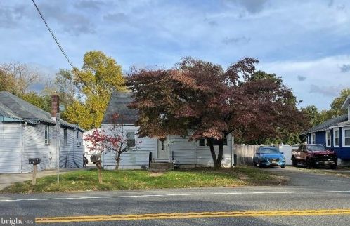 1109 Delsea Dr, West Deptford, NJ 08093-2252