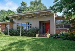 610 Jarvis Ln, Louisville KY  40207-1315 exterior