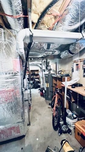 11 Grove Ave, Montgomery MA  01085-1308 exterior