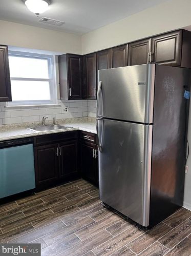 16 Maynard Dr, Erial NJ  08081-2306 exterior