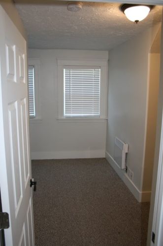 906 Southbridge St, Worcester MA 01610-2927 exterior