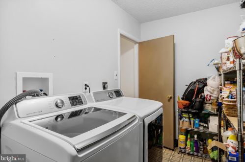 538 Elberne Ave, West Deptford NJ 08093-1715 exterior