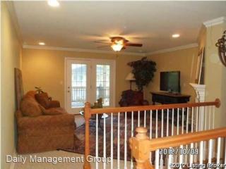 907 Riverside Dr, Louisville KY  40207-1036 exterior