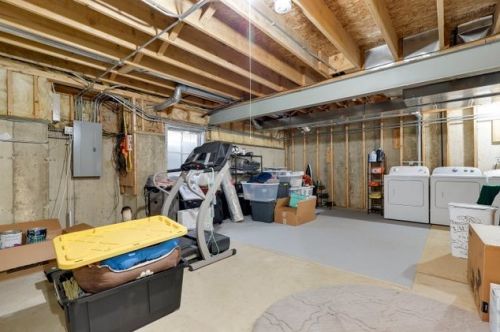 501 Goodwin Dr, Lemont IL 60440-2098 exterior