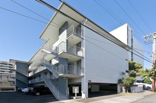 1714 Anapuni St, Honolulu HI 96822-4482 exterior