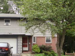 52 Troy Ln, Newton MA 02468-1016 exterior