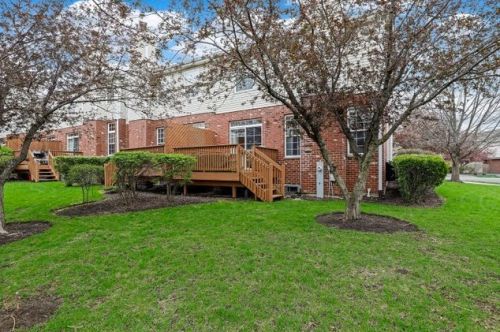 501 Goodwin Dr, Lemont IL 60440-2098 exterior