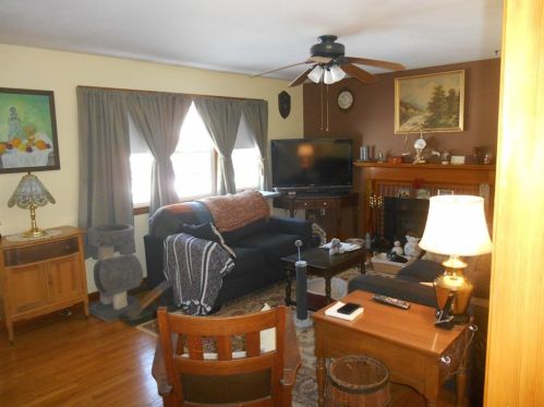 100 Dana St, Montgomery, MA 01085-2620