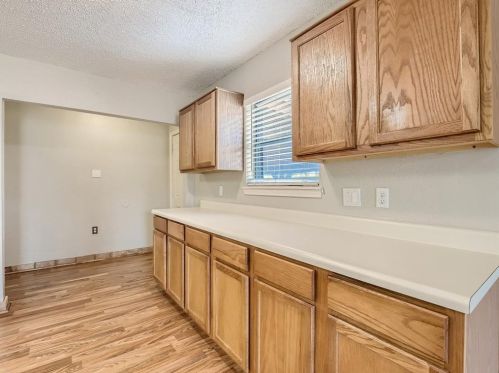 7032 Greenview Cir, Fort Worth TX 76120-1343 exterior