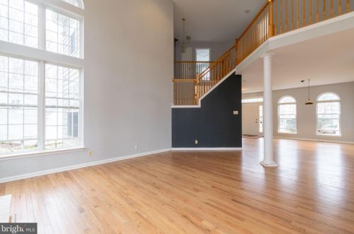 5484 Wooded Way, Columbia MD  21044-5722 exterior