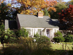 18 Chester St, Newton, MA 02461-1416