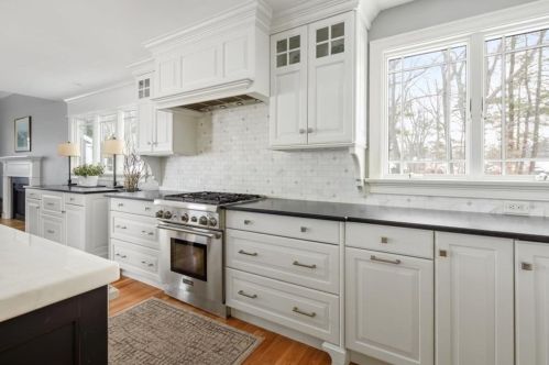 84 Black Rock Dr, Hingham MA 02043-4878 exterior