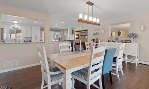 9 Lake Pochung Rd, Wantage NJ  07461-4027 exterior