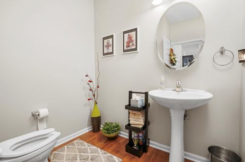 265 Hanburg Ln, Lemont IL 60440-6193 exterior