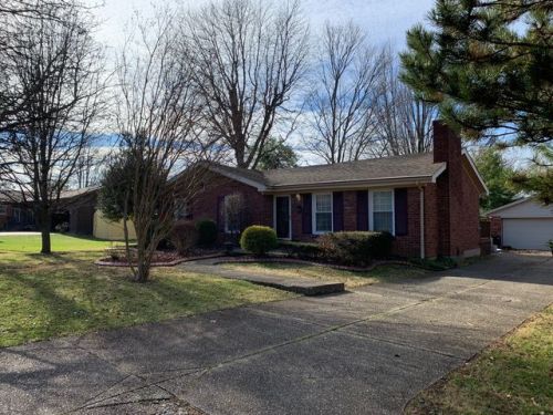 7720 Crest Way, Louisville, KY 40219-4120