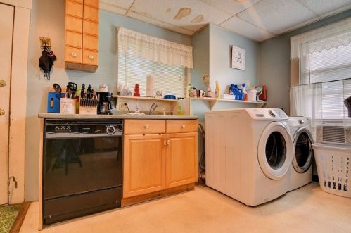 313 Copeland St, Quincy MA 02169-4006 exterior