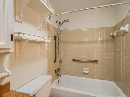 5100 Hidden Branches Cir, Atlanta GA  30338-4021 exterior