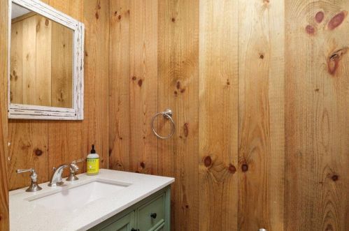 125 Seaview St, Chatham MA 02633-2330 exterior