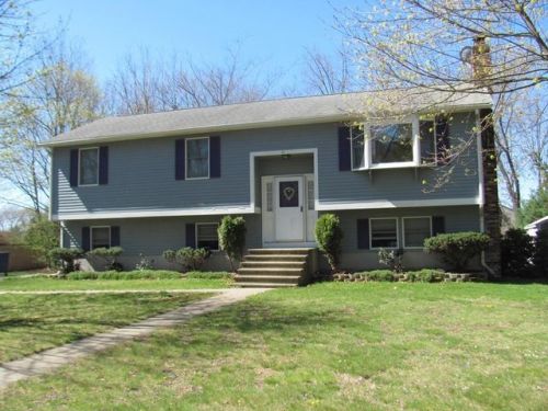 21 Olin Ave, Seekonk MA  02771-5614 exterior