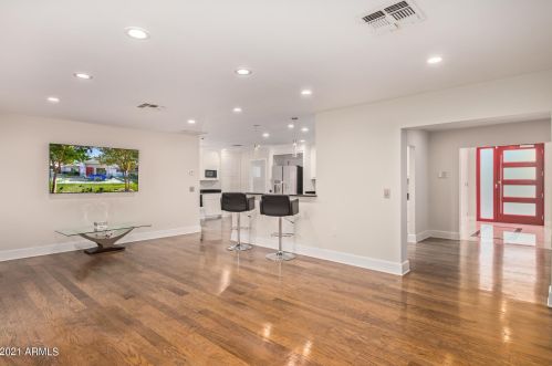 3429 Coolidge St, Phoenix AZ 85018-3425 exterior