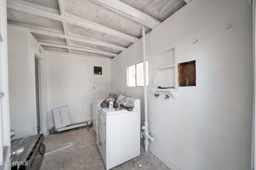 2205 Cambridge Ave, Phoenix AZ 85008-1027 exterior