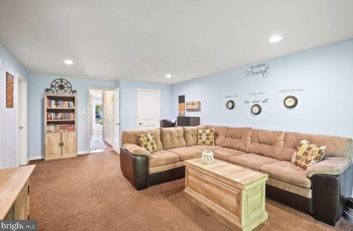 25 Tailor Ln, Erial NJ 08081-5699 exterior