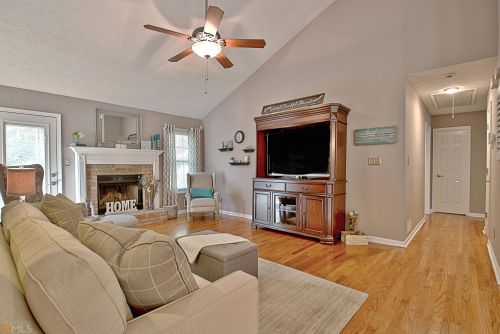 255 Hillandale Dr, Stockbridge GA 30281-3047 exterior