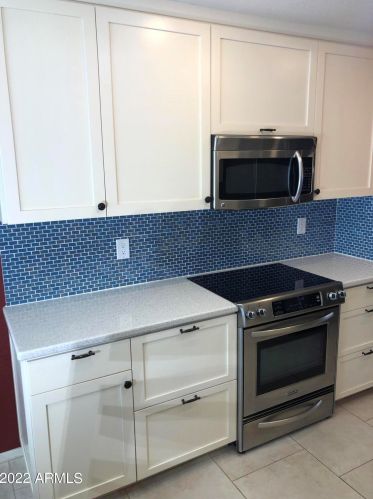 620 Campo Bello Dr, Phoenix, AZ 85022-2364