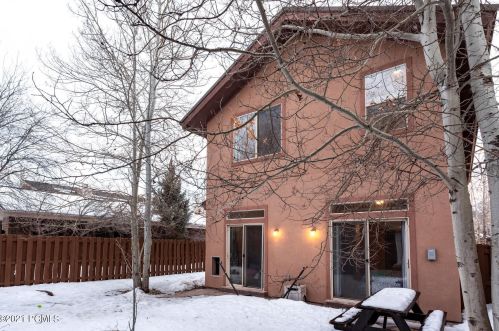 1110 Sta Loop Rd, Park City UT 84098-5425 exterior