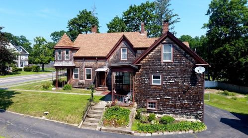 471 Main St, East Bridgewater, MA 02324-1321