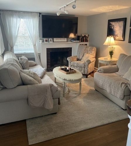 16 Bradley Woods Dr, Hingham MA  02043-1724 exterior