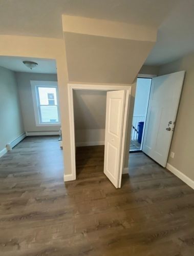 21 Sigel St, Worcester MA 01610-1824 exterior