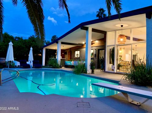 2872 Cheryl Dr, Phoenix, AZ 85028-4410