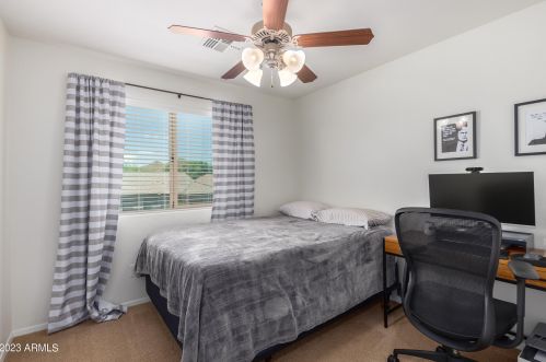 1735 Desperado Way, Phoenix AZ  85085-6329 exterior